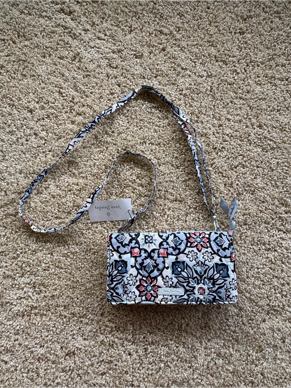 Vera Bradley RFID Wallet Crossbody Lisbon Medallion NWT